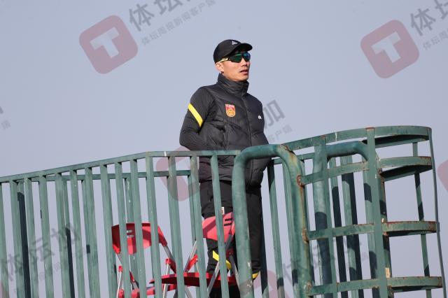 郑智郜林等前国脚会集海口 指导07年龄段训练营